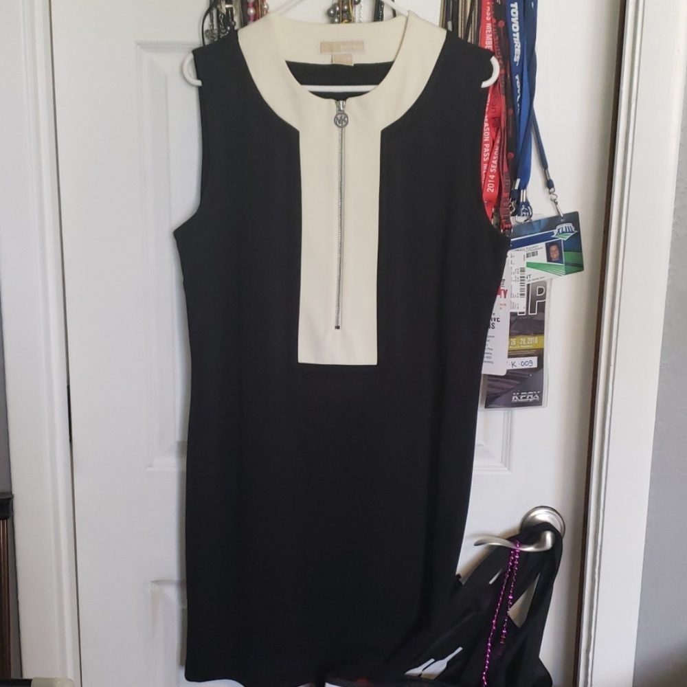 Michael Kors black and tan shift dress